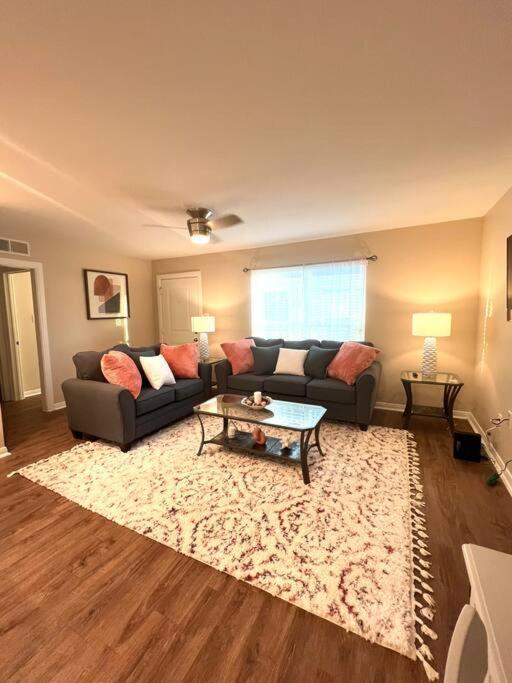 Lovely 2 Bedroom/2 Bath Houston, Heights/Galleria Екстериор снимка