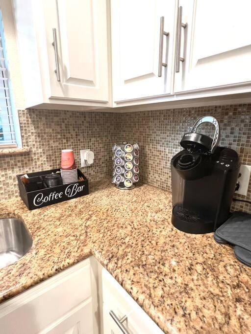 Lovely 2 Bedroom/2 Bath Houston, Heights/Galleria Екстериор снимка