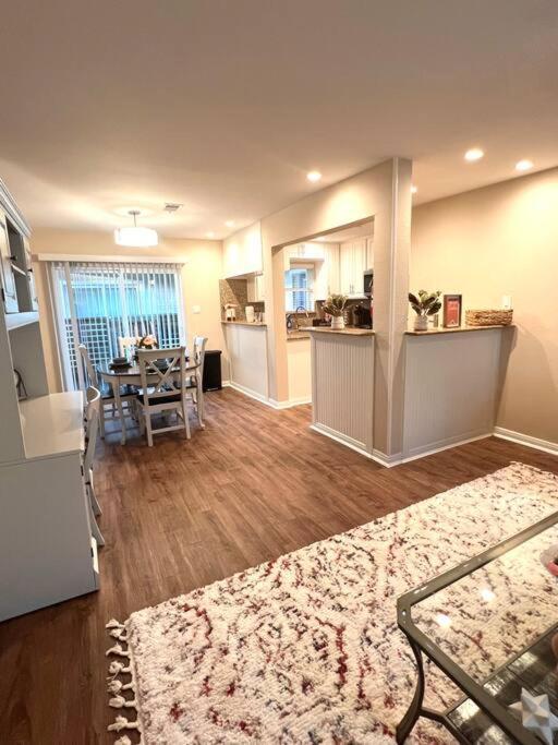 Lovely 2 Bedroom/2 Bath Houston, Heights/Galleria Екстериор снимка
